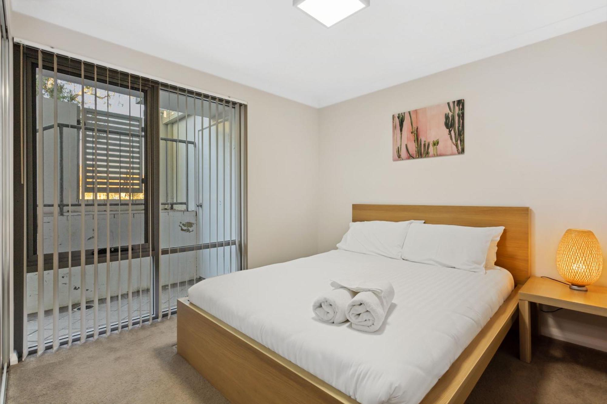 Yaran Suites Rockingham Exterior photo